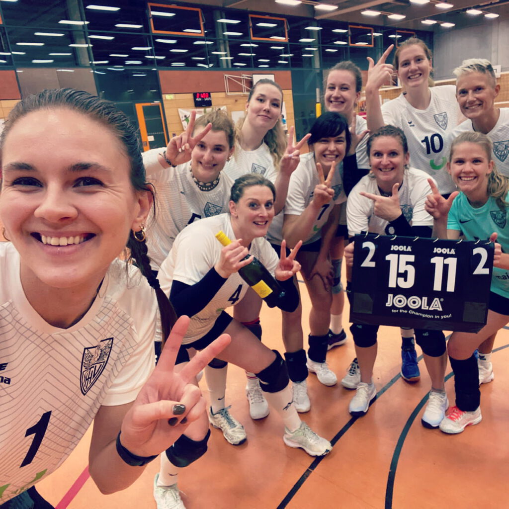 TSV 1860 Volleyball Damen gewinnen 3:2 gegen HTG Bad Homburg