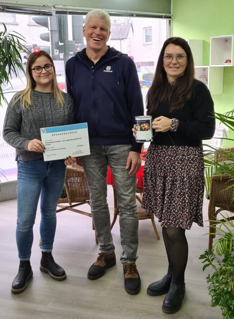 Spendenübergabe an Kinder- und Jugendhospitz durch Badminton Abteilung des TSV 1860 Hanau