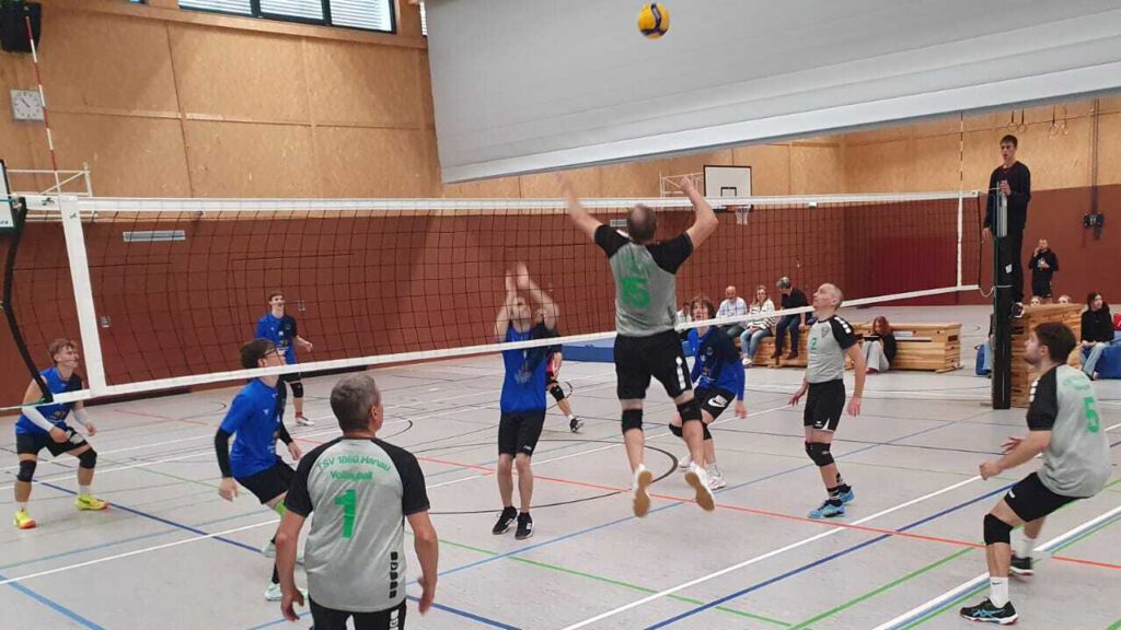 Volleyballer des TSV 1860 Hanau besiegen Hungen glatt mit 3:0 zum Saisonstart