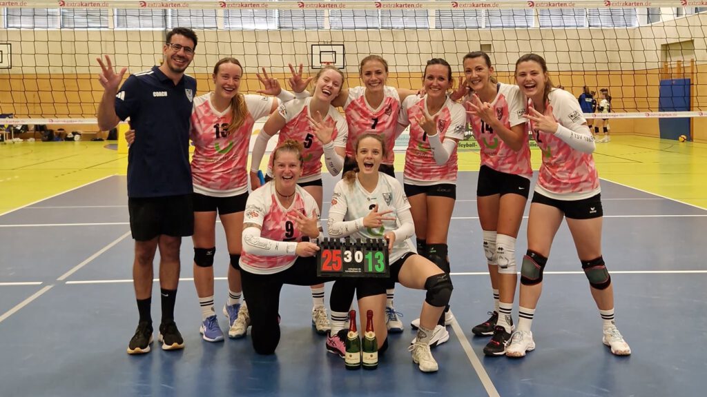 Volleyball Damen des TSV 1860 Hanau gewinnen 3:0 gegen TG Bad Soden