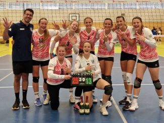 Volleyball Damen des TSV 1860 Hanau gewinnen 3:0 gegen TG Bad Soden